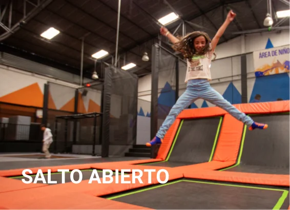 Trampolines en Summit Adventure Park Bogota